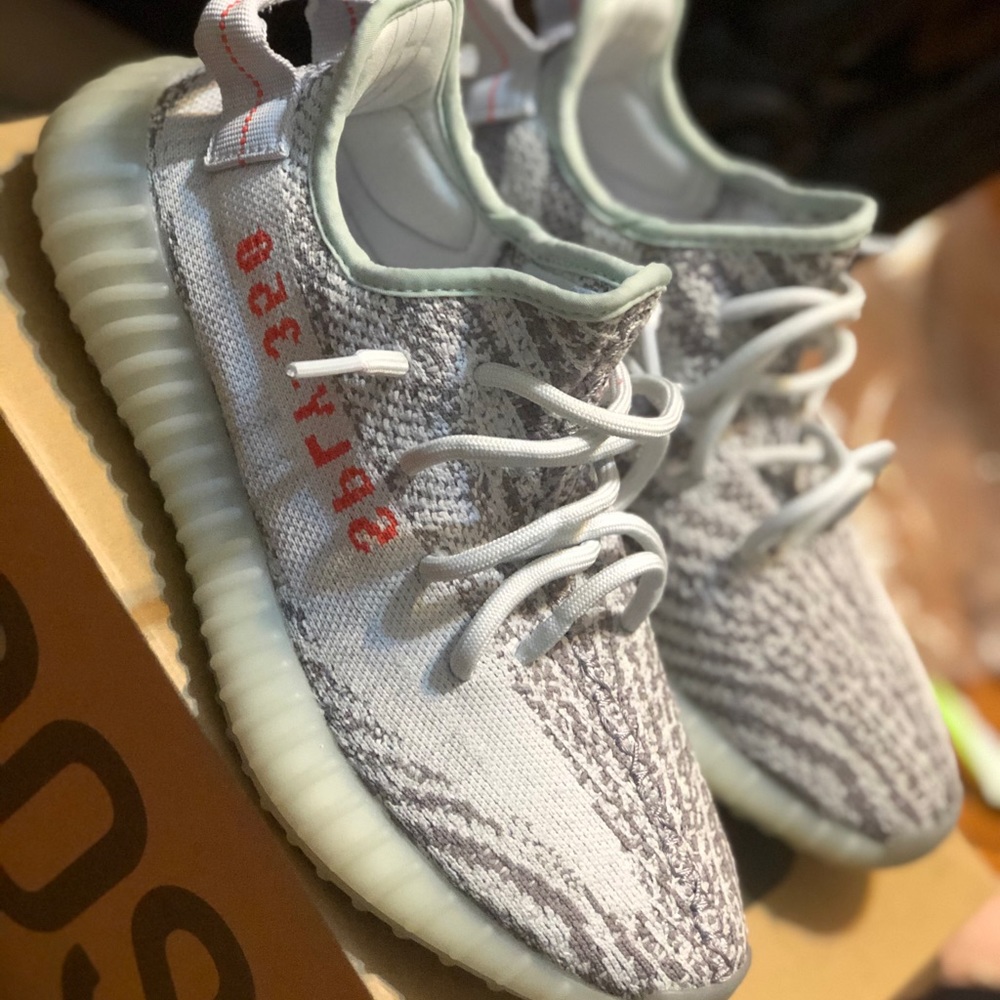 Yeezy boost 350 Blue Tint size 6.5 authentic